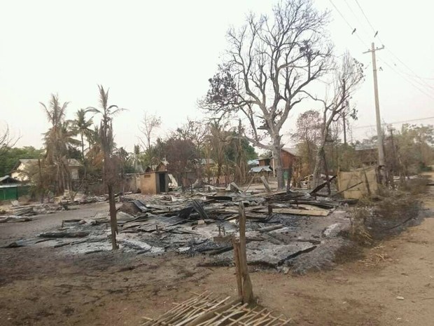 ပျူစောထီးအဖွဲ့ထဲ မဝင်လို့ ရွာမီးရှို့ခံရ