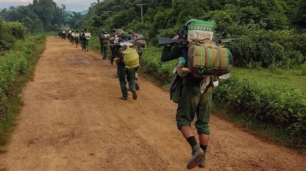 ဖားဆောင်းမြို့သိမ်းတိုက်ပွဲ ဆက်လက်ပြင်းထန်နေ ဖားဆောင်းမြို့သိမ်းတိုက်ပွဲ ဆက်လက်ပြင်းထန်နေ