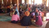 မေလအတွင်း ဆီဆိုင်မှာ အရပ်သားတစ်သောင်းကျော် ထွက်ပြေးနေရ
