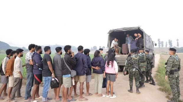 မြန်မာ အွန်လိုင်းငွေလိမ်ဂိုဏ်းက ရုရှားနိုင်ငံသား တစ်ဦး အပါအဝင် ၃၉ ဦး ထွက်ပြေးလွတ်မြောက် မြန်မာ အွန်လိုင်းငွေလိမ်ဂိုဏ်းက ရုရှားနိုင်ငံသား တစ်ဦး အပါအဝင် ၃၉ ဦး ထွက်ပြေးလွတ်မြောက်