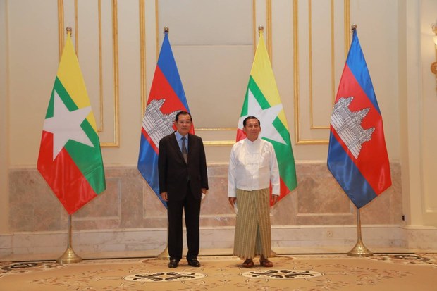 သေဒဏ်ပေးမှုကို အလွန်စိတ်ပျက်ပြီး ပြင်းပြင်းထန်ထန် ရှုတ်ချကြောင်း ဝန်ကြီးချုပ် ဟွန်ဆန်ပြော သေဒဏ်ပေးမှုကို အလွန်စိတ်ပျက်ပြီး ပြင်းပြင်းထန်ထန် ရှုတ်ချကြောင်း ဝန်ကြီးချုပ် ဟွန်ဆန်ပြော