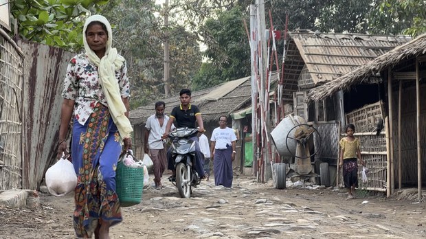 ရိုဟင်ဂျာဆန့်ကျင်ရေး အမုန်းစကားတွေ မြန်မာစစ်တပ် ဖြန့်ဝေခဲ့ကြောင်း IIMM ထုတ်ပြန် ရိုဟင်ဂျာဆန့်ကျင်ရေး အမုန်းစကားတွေ မြန်မာစစ်တပ် ဖြန့်ဝေခဲ့ကြောင်း IIMM ထုတ်ပြန်