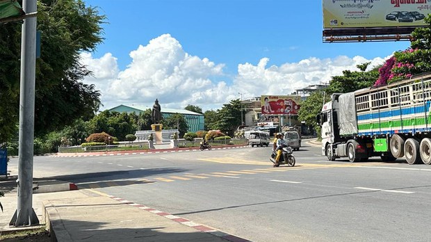 စစ်ကိုင်းမြို့က ပစ်ခတ်မှုမှာ PDF နှစ်ဦးနဲ့ အခွန်ရုံးဝန်ထမ်း မိသားစုဝင်သုံးဦး သေဆုံး စစ်ကိုင်းမြို့က ပစ်ခတ်မှုမှာ PDF နှစ်ဦးနဲ့ အခွန်ရုံးဝန်ထမ်း မိသားစုဝင်သုံးဦး သေဆုံး