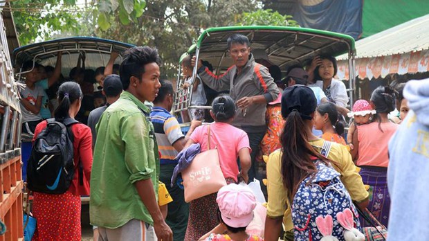 mrauku-refugees-622.jpg mrauku-refugees-622.jpg