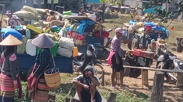 အင်းလေးဒေသမှာ တိုက်ပွဲကြောင့် ဒေသခံနှစ်ထောင်ကျော် ထွက်ပြေးနေရ အင်းလေးဒေသမှာ တိုက်ပွဲကြောင့် ဒေသခံနှစ်ထောင်ကျော် ထွက်ပြေးနေရ