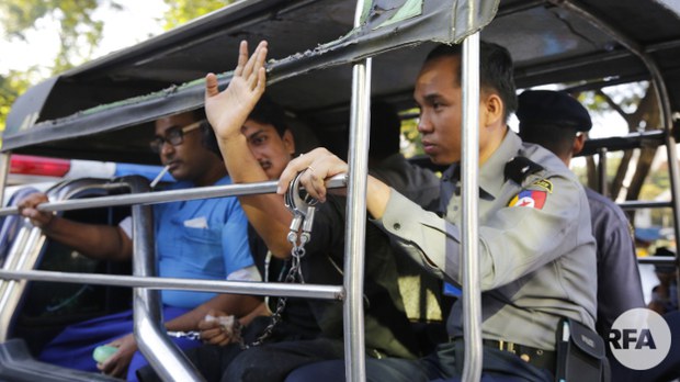 innwa-famiy-jail-622.JPG innwa-famiy-jail-622.JPG