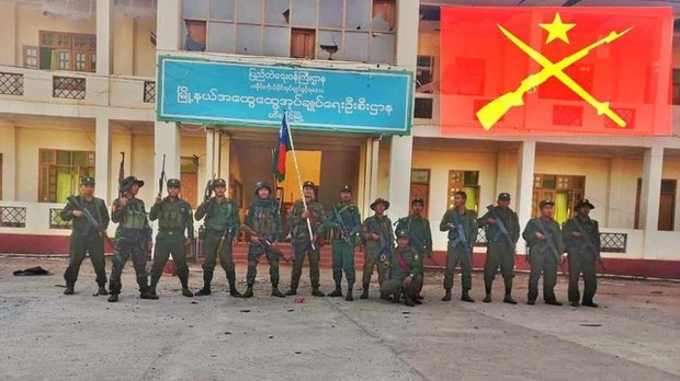 ဆီဆိုင်တိုက်ပွဲမှာ စစ်တပ်က ဓာတုအဆိပ်ငွေ့ဗုံး သုံးခဲ့ကြောင်း PNLA ပြော ဆီဆိုင်တိုက်ပွဲမှာ စစ်တပ်က ဓာတုအဆိပ်ငွေ့ဗုံး သုံးခဲ့ကြောင်း PNLA ပြော