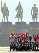 03-27-06_Army_Parade_150px.jpg 03-27-06_Army_Parade_150px.jpg