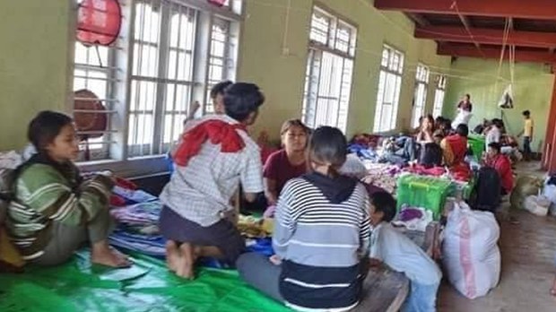 ဖားကန့်မြို့နယ်မှာ လက်နက်ကြီးကြောင့် အရပ်သား တစ်ဦးသေ၊ ၁၀ ကျော်ဒဏ်ရာရ ဖားကန့်မြို့နယ်မှာ လက်နက်ကြီးကြောင့် အရပ်သား တစ်ဦးသေ၊ ၁၀ ကျော်ဒဏ်ရာရ