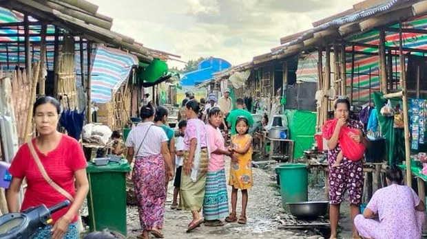 ကချင်စစ်ဘေးဒုက္ခသည်တွေအတွက် ကိုရီးယားက ဒေါ်လာ လေးသန်း ကူညီမည် ကချင်စစ်ဘေးဒုက္ခသည်တွေအတွက် ကိုရီးယားက ဒေါ်လာ လေးသန်း ကူညီမည်