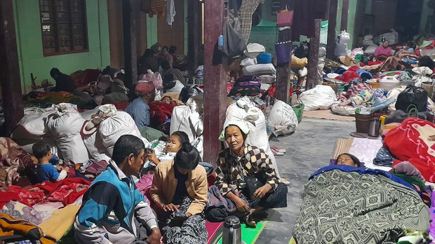 ကလေးမှာ စစ်ဆင်ရေးကြောင့် ဒုက္ခသည် တစ်သောင်းကျော် နေရပ်ပြန်ဖို့ခက်နေ ကလေးမှာ စစ်ဆင်ရေးကြောင့် ဒုက္ခသည် တစ်သောင်းကျော် နေရပ်ပြန်ဖို့ခက်နေ