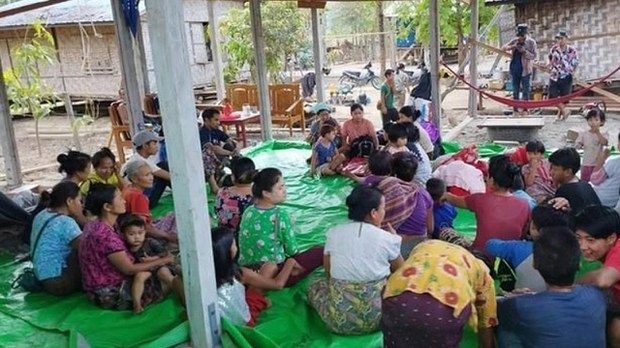 ကလေးက စစ်ဘေးဒုက္ခသည်တွေ အရေပြားကူးစက်ရောဂါဖြစ်နေ ကလေးက စစ်ဘေးဒုက္ခသည်တွေ အရေပြားကူးစက်ရောဂါဖြစ်နေ