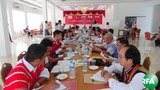 karen-parties-meeting-622.jpg