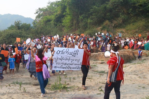 ပြည်သူထိခိုက်တဲ့စီမံကိန်းကို တိုင်းရင်းသားလက်နက်ကိုင်တွေ ကန့်ကွက်ကြဖို့ တောင်းဆို ပြည်သူထိခိုက်တဲ့စီမံကိန်းကို တိုင်းရင်းသားလက်နက်ကိုင်တွေ ကန့်ကွက်ကြဖို့ တောင်းဆို