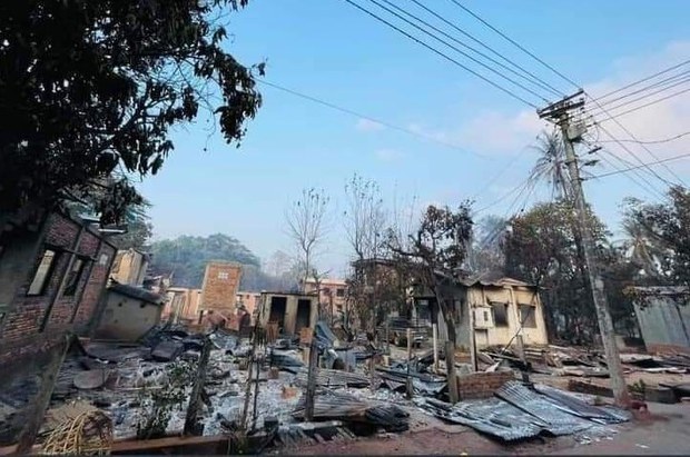 ကျုံဒိုးတိုက်ပွဲမှာ ကလေး တစ်ယောက်သေဆုံးပြီး လူ ၆ဝဝဝ ဝန်းကျင် ထွက်ပြေးရ ကျုံဒိုးတိုက်ပွဲမှာ ကလေး တစ်ယောက်သေဆုံးပြီး လူ ၆ဝဝဝ ဝန်းကျင် ထွက်ပြေးရ