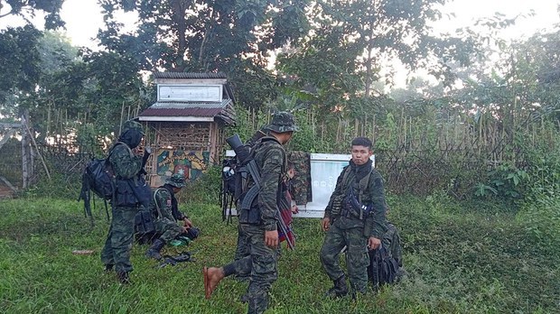 ကော့ကရိတ်တိုက်ပွဲ ဆက်ဖြစ်နေပြီး အရပ်သား ၁၃ ဦးအထိ ဒဏ်ရာရ ကော့ကရိတ်တိုက်ပွဲ ဆက်ဖြစ်နေပြီး အရပ်သား ၁၃ ဦးအထိ ဒဏ်ရာရ