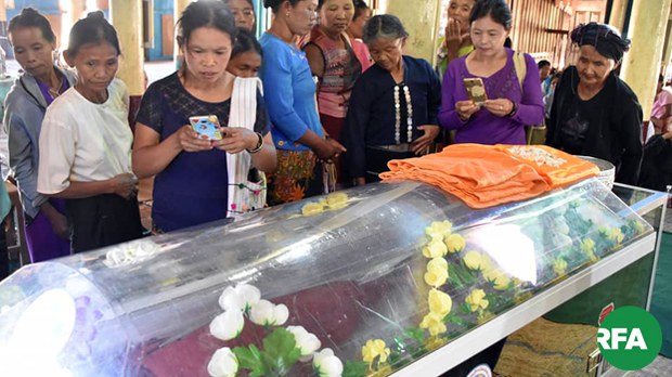 khaynin-monk-funeral-622.jpg