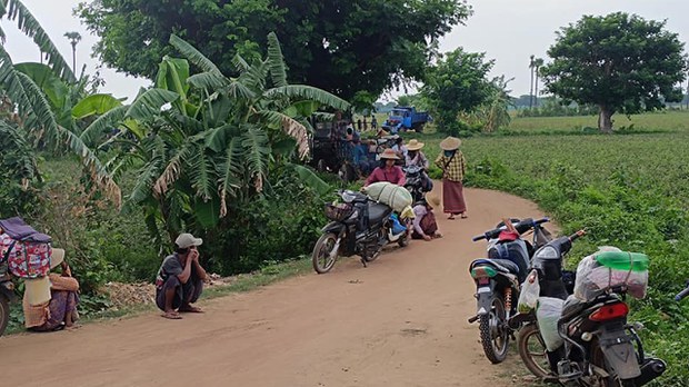 ခင်ဦးမှာ လက်နက်ကြီးကြောင့် တစ်ဦးသေဆုံးပြီး နှစ်ဦးဒဏ်ရာပြင်းထန်