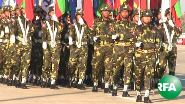 army-parade-622.jpg army-parade-622.jpg