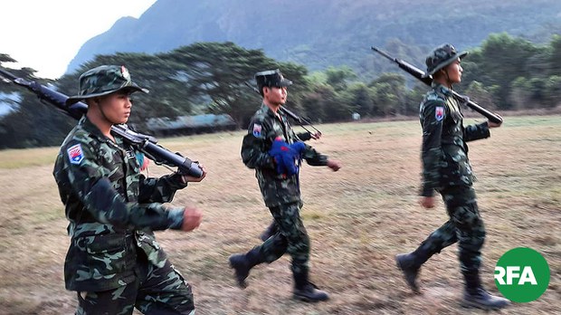 KNU နဲ့ စစ်ကောင်စီတို့ ဖာပွန်မှာ တိုက်ပွဲဖြစ် KNU နဲ့ စစ်ကောင်စီတို့ ဖာပွန်မှာ တိုက်ပွဲဖြစ်