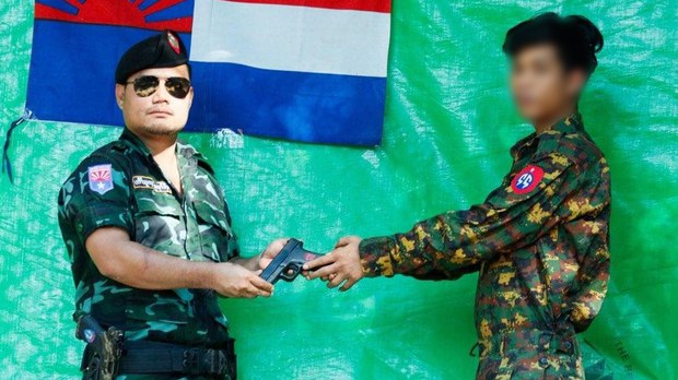 စစ်ကောင်စီတပ်က ဗိုလ်ကြီးတစ်ဦးအပါအဝင် ငါးဦး KNU နဲ့ ပူးပေါင်း စစ်ကောင်စီတပ်က ဗိုလ်ကြီးတစ်ဦးအပါအဝင် ငါးဦး KNU နဲ့ ပူးပေါင်း