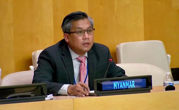 အကြမ်းဖက်မှုတွေကို အရေးယူနိုင်မယ့် နည်းလမ်းရှာဖို့ ဦးကျော်မိုးထွန်း တိုက်တွန်း အကြမ်းဖက်မှုတွေကို အရေးယူနိုင်မယ့် နည်းလမ်းရှာဖို့ ဦးကျော်မိုးထွန်း တိုက်တွန်း