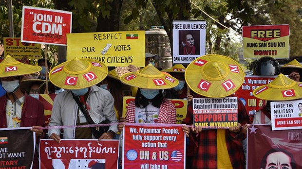 လားရှိုးမှာ CDM ဝန်ထမ်းတွေကို လုပ်ငန်းခွင်ပြန်ဝင်ဖို့ ကိုးကန့်တပ်က စာရင်းကောက်