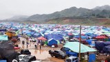 မိုးအဆက်မပြတ်ရွာလို့​ လောက်ကိုင် တရုတ်နယ်စပ်က ဒုက္ခသည်တွေ နေစရာအခက်တွေ့