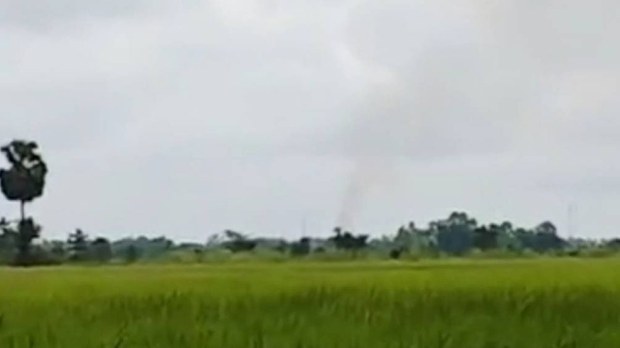 လက်ပံတန်းမြို့နယ်မှာ နေအိမ်နှစ်ရာခန့် မီးရှို့ခံရ လက်ပံတန်းမြို့နယ်မှာ နေအိမ်နှစ်ရာခန့် မီးရှို့ခံရ