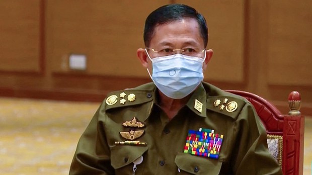 ဒုကာချုပ် မန္တလေးဘုရားကြီးကို သွားရောက်တယ်လို့ ဒေသခံတွေပြော ဒုကာချုပ် မန္တလေးဘုရားကြီးကို သွားရောက်တယ်လို့ ဒေသခံတွေပြော
