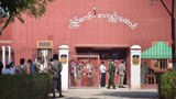 လွိုင်ကော်ထောင်မှာ လွတ်ရက်စေ့ နိုင်ငံရေးအကျဉ်းသားတချို့ ဆက်ဖမ်းဆီးခံထားရ