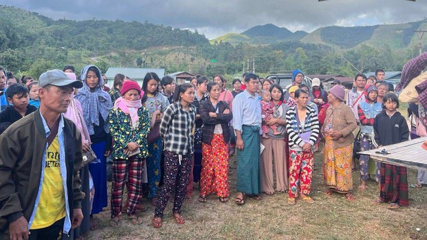 လွိုင်ကော်တက္ကသိုလ် ဝန်ထမ်းနဲ့ မိသားစုဝင် တစ်ရာကျော် နေရပ်ပြန်ပို့ လွိုင်ကော်တက္ကသိုလ် ဝန်ထမ်းနဲ့ မိသားစုဝင် တစ်ရာကျော် နေရပ်ပြန်ပို့