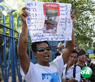 alone_305 alone_305