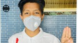 စစ်ကောင်စီတပ်ကပစ်လို့ လက်တစ်ဖက်ပြတ်ခဲ့တဲ့ ကိုလျှံဖြိုးအောင်ကို မကွေးထောင်မှာချုပ်နှောင်