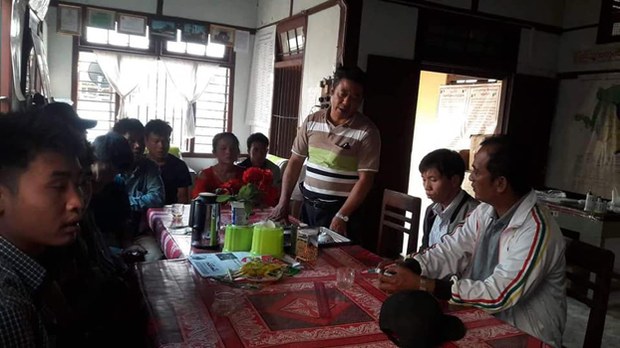 manli-villagers-622.jpg manli-villagers-622.jpg