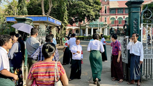 တက္ကသိုလ်ဝင်စာမေးပွဲ ပျက်ကွက်သူတွေကို ပြန်ဖြေခွင့်ပေးမည်ဖြစ်ကြောင်း စစ်ကောင်စီပြော