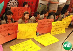 immigrant-worker-protest-mayday-305 immigrant-worker-protest-mayday-305