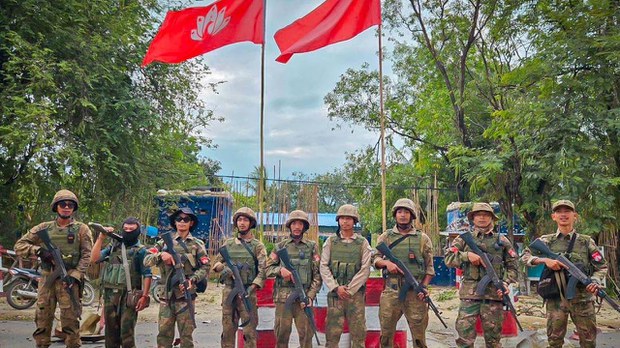 မန္တလေး-မိုးကုတ်လမ်းက အရေးပါတဲ့တပ်စခန်းတွေ သိမ်းပိုက်နိုင်ခဲ့ကြောင်း MDY-PDF ပြော မန္တလေး-မိုးကုတ်လမ်းက အရေးပါတဲ့တပ်စခန်းတွေ သိမ်းပိုက်နိုင်ခဲ့ကြောင်း MDY-PDF ပြော