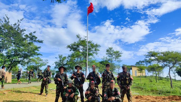 တံတားဦး လေကြောင်းရန် ကာကွယ်ရေးတပ်စခန်း PDF တွေ သိမ်းပိုက် တံတားဦး လေကြောင်းရန် ကာကွယ်ရေးတပ်စခန်း PDF တွေ သိမ်းပိုက်