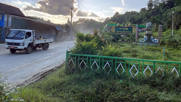 ဖားကန့်က KIO အရာရှိအိမ်ကို ဝင်စီးပြီး လူငယ် ငါးဦးကို စစ်ကောင်စီတပ် ဖမ်းဆီး