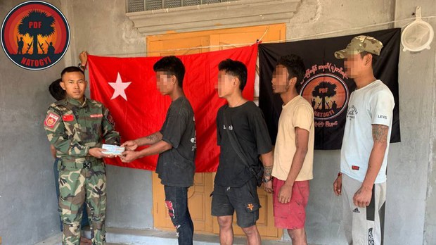 စစ်မှုထမ်း တပ်သားသစ်ငါးဦး နွားထိုးကြီး PDF ထံ ခိုလှုံလာ