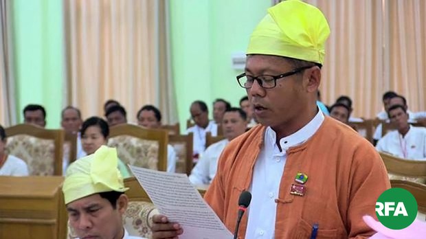တောင်ကုတ် NLD အမတ်ဟောင်းကို တပ်ထဲမှာ ထိန်းသိမ်းခံထားရ တောင်ကုတ် NLD အမတ်ဟောင်းကို တပ်ထဲမှာ ထိန်းသိမ်းခံထားရ