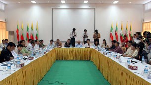 minister-civil-society-meet-305 minister-civil-society-meet-305