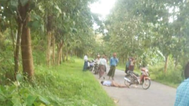 ငသိုင်းချောင်းမြို့နယ် ဇရပ်လှရွာ ဒေသခံ ၇၀ ကျော်ကို စစ်ကောင်စီတပ်က ဖမ်းဆီး ငသိုင်းချောင်းမြို့နယ် ဇရပ်လှရွာ ဒေသခံ ၇၀ ကျော်ကို စစ်ကောင်စီတပ်က ဖမ်းဆီး
