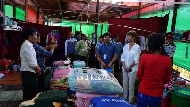 christine-burgener-kachin-622.jpg christine-burgener-kachin-622.jpg
