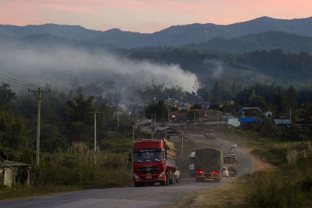 မြန်မာနိုင်ငံကထွက်တဲ့ သတ္တုရိုင်းတွေ တရုတ်နိုင်ငံကို ပြန်လည်တင်ပို့