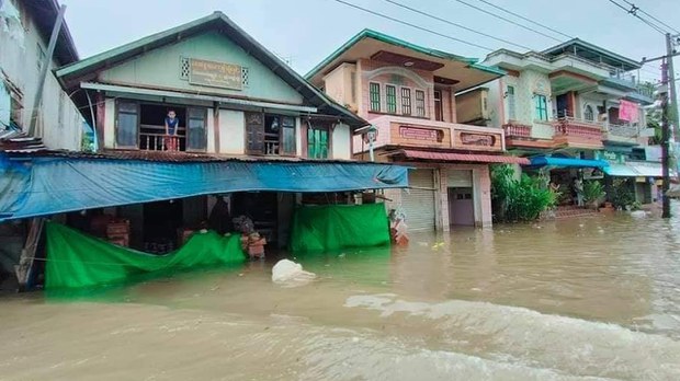 hlaing-bwe-flooding.jpg hlaing-bwe-flooding.jpg