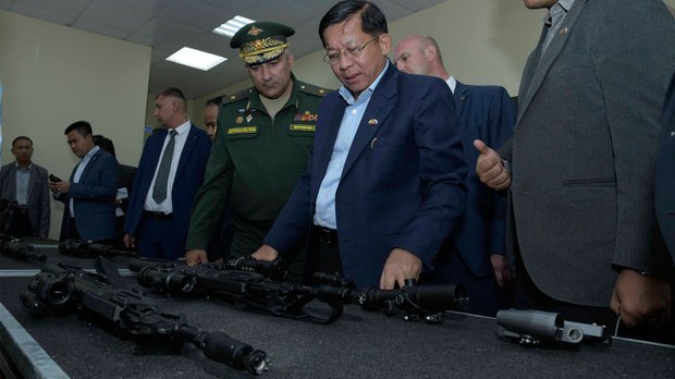 မြန်မာစစ်တပ် ရုရှားထံ စစ်လက်နက် တင်ပို့နေ မြန်မာစစ်တပ် ရုရှားထံ စစ်လက်နက် တင်ပို့နေ