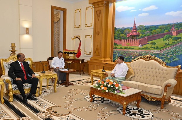 ဆိုက်ဘာရာဇဝတ်ဂိုဏ်းမှာ ပိတ်မိသူတွေကို ကယ်တင်ဖို့ စစ်ခေါင်းဆောင်ကို သီရိလင်္ကာတိုက်တွန်း