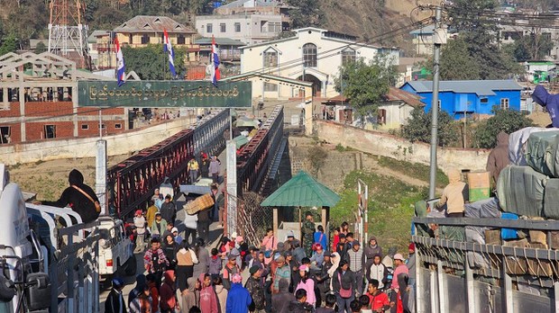 တိုက်ပွဲတွေကြောင့် မြန်မာ ၁၅၀၀ ကျော် အိန္ဒိယကို ထွက်ပြေးခိုလှုံ